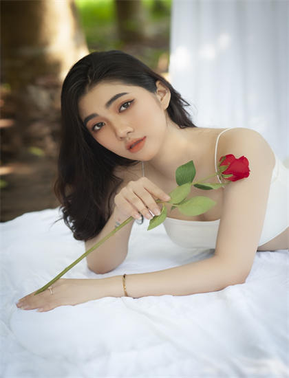 黑白禁区在线观看_姐姐真漂亮5未删减版在线播放_狐妖小红娘在线观看免费